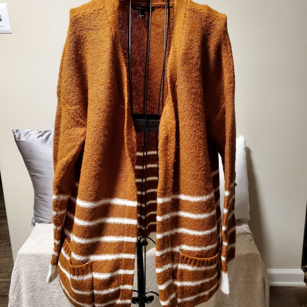 Signature Studio Sweater